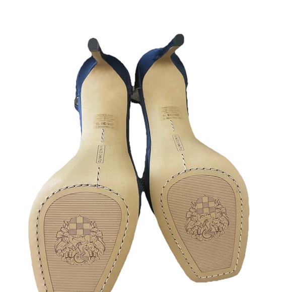 Vince Camuto Women's Kalvira2 Heeled Sandal size 8M - Picture 3 of 11